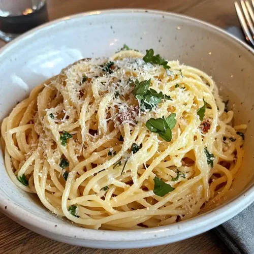 Freshly cooked sizzling spaghetti